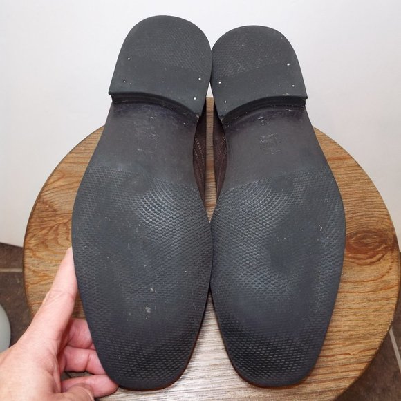 Elegant Dark Brown Chukka Boots for Men - Picture 7 of 11